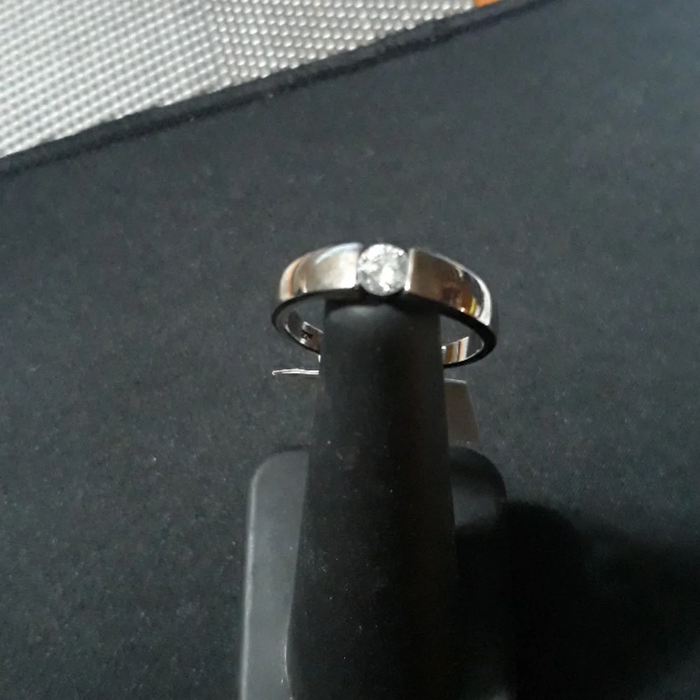 Men's cz ring sz 10 sterling silver.